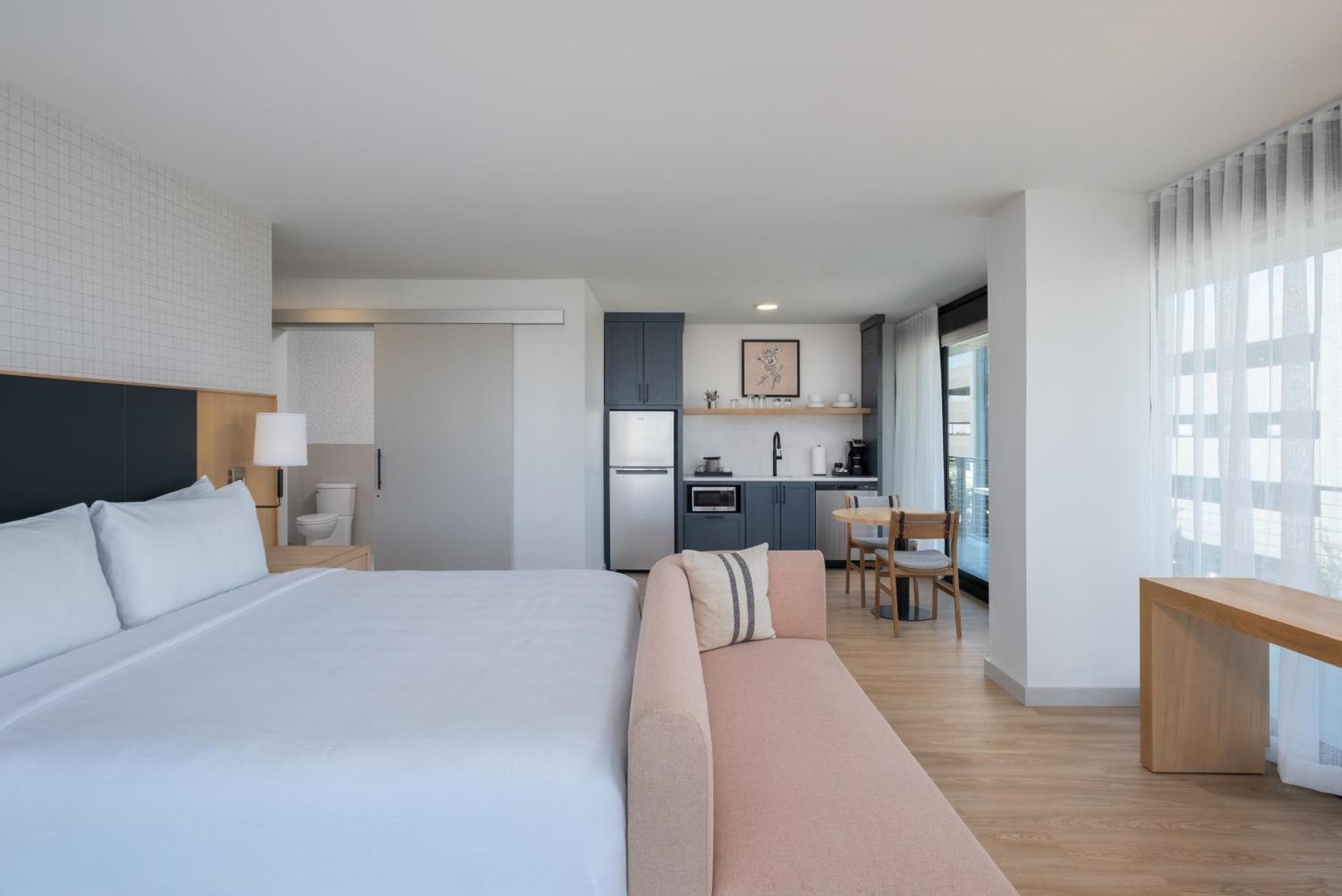 מק'קיני Denizen Hotel מראה חיצוני תמונה