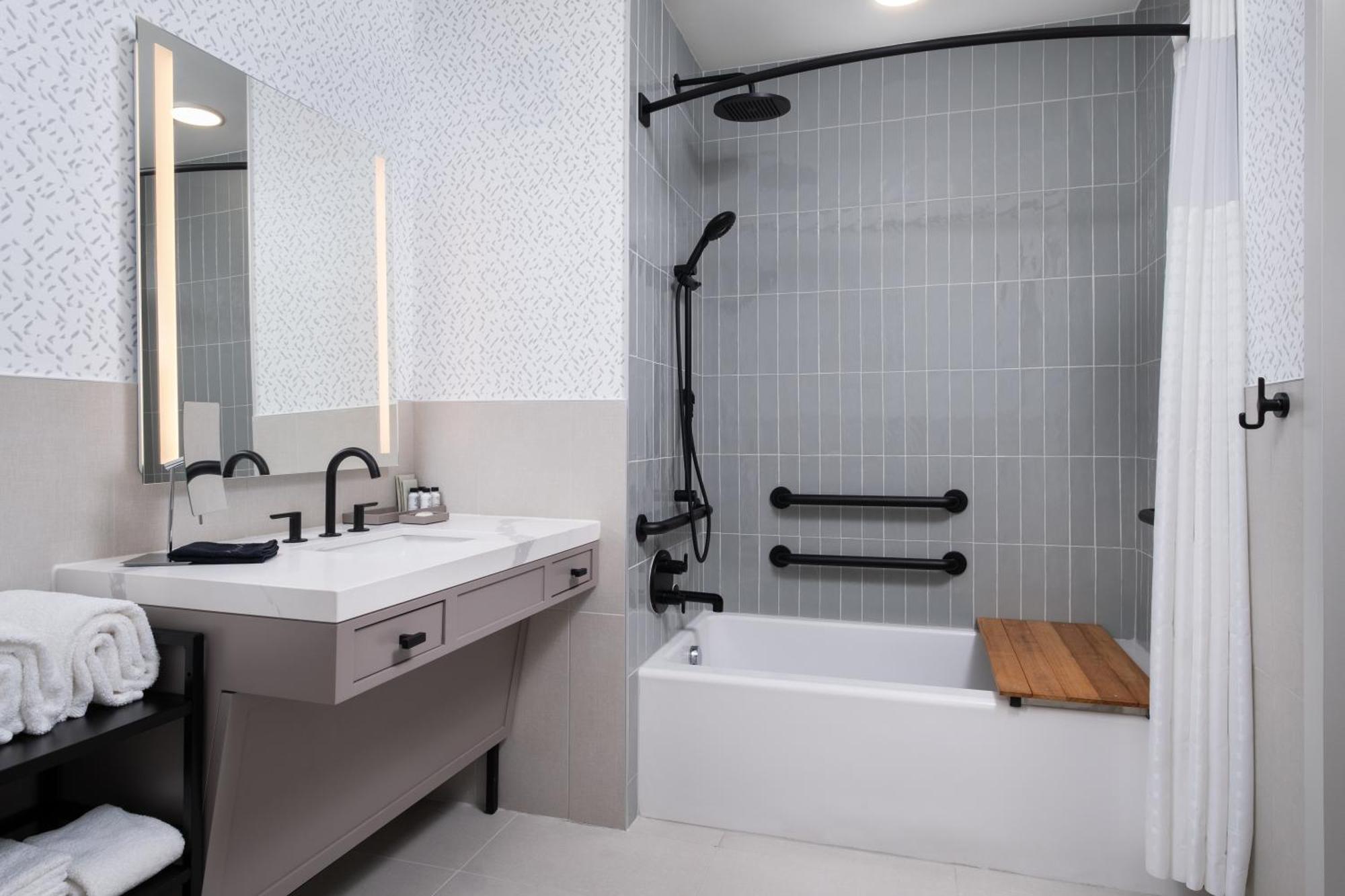 מק'קיני Denizen Hotel מראה חיצוני תמונה